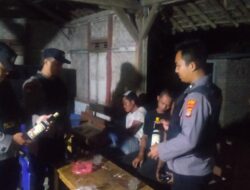 Minimalisir Potensi Gangguan Kamtibmas Jelang Pemilu, Polres Pringsewu Gelar Razia Miras
