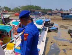 Sat Polairud Polres Bangka Barat Patroli Ajak Masyarakat Cipatakan Situasi Aman dan Damai