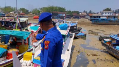 Sat Polairud Polres Bangka Barat Patroli Ajak Masyarakat Cipatakan Situasi Aman dan Damai