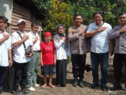 Media Online Indonesia Mukomuko Bersama Polsek V Koto dan Kecamatan V Koto Berikan Bantuan