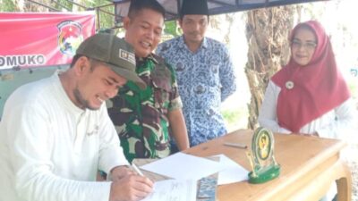 Kodim 0428/MM Bersama Wakil Bupati Mukomuko Gelar Karya Bakti 