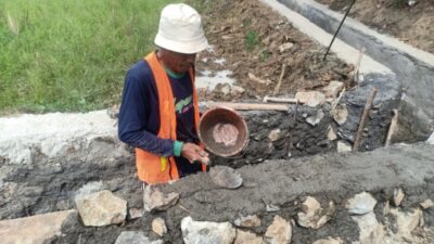 Pembagunan Jaringan Irigasi Di Sinar Mulya Dilaksanakan Sesuai Gambar,”Respon Warga”