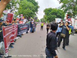 Dijanjkan Audiensi, Kesatuan Masyarakat Adat Desa Padang Lengkuas Lahat Kembali Demo