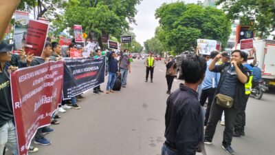 Dijanjkan Audiensi, Kesatuan Masyarakat Adat Desa Padang Lengkuas Lahat Kembali Demo