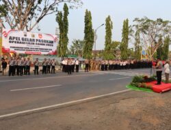 Kapolres Pekalongan Pimpin Apel Gelar Pasukan Operasi Lilin Candi 2023