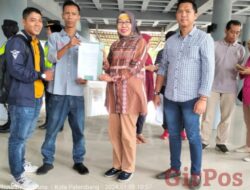 Demo Kapal Tongkang Batubara Hantam Dermaga, Iqbal : Jika Tidak Ditindaklanjuti Kami Akan Kembali Demo Ke DPRD Kota Palembang Dengan Massa Yang Lebih Besar 