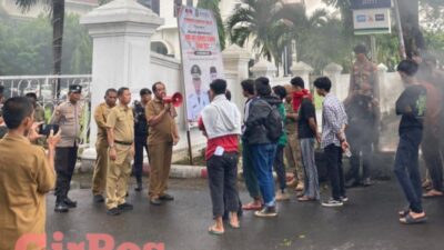 Hipermata Komisariat UINAM Lakukan Aksi Unjuk Rasa Nuntut Beasiswa Daerah Dianggarkan Kembali