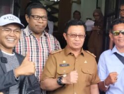 Desri Nago Ketua Umum DPP POSE RI Pimpin Demo Terkait Galian C Gandus Ke Kantor Walikota Palembang 