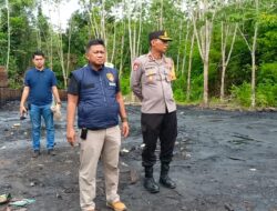 Secara Sukarela Warga Kecamatan Babat Toman, Kabupaten Muba Membongkar Semua Tempat Ilegal Refinery
