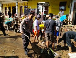 Sebuah Rumah dan Jembatan Rusak Karena Longsoran di Lebakbarang, Polisi dan Warga Gerak Cepat Evakuasi