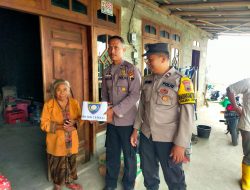 Peduli Korban Tanah Longsor: Polsek Cepogo Salurkan Bantuan