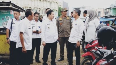 Hari Kedua Ramadan, Pj.Bupati Pringsewu Monitoring Harga Kebutuhan Pokok di Pasar