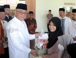 Penyerahan Zis Ponpes Modern Assalam, Wabup Inspirasi Bagi Kita Terus Berbuat Baik dan Peduli Sesama