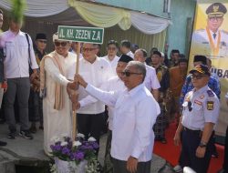Resmi Nama Jalan KH Zezen ZA,, Bupati  ” Mudah Mudahan Mendatangkan Keberkahan”