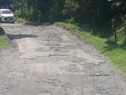 Pemerintah Kabupaten Sukabumi Dinilai Tutup Mata Terkait Rusaknya Jalan Ancaen Desa Hegarmanah Kecamatan Sagaranten