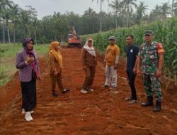 Gunakan Dana Desa, Titin Agustina Wujudkan Harapan Masyarakat Tri Tunggal Mulyo