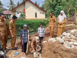 Dengan DD Herli Yazid Bagun Poskesdes Pekon Sukaratu