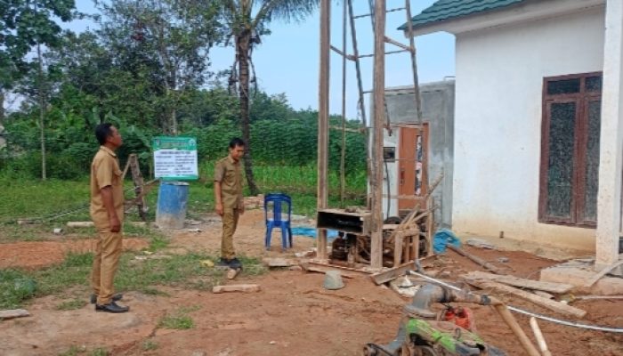 Pekon Kotawaringin Realisasikan DD Tahap 1 2024 Pembangunan WC Posyandu dan Sumur Bor