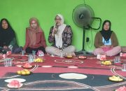 Hj Dillah Hich Dengarkan Keluh Kesah Emak-Emak Desa Pandan Makur