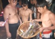 Geger !! Warga Panen Ikan Mabuk Disungai Bah Sumbu Diduga Diakibatkan Limbah PKS PT TSP Sipispis Sergai.