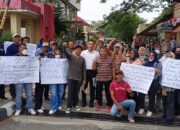 Puluhan Massa Asal Sergai Aksi Unjukrasa, ALISSS Minta Kapoldasu Periksa Atek dan Suwandi Wijaya