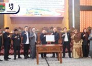 Wali Kota Lubuklinggau Hadiri Paripurna DPRD Penetapan Propemperda 2026