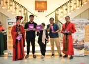 Imlek Bawa Hoki, KAI Daop 6 Yogyakarta Meriahkan Imlek Dengan Atraksi Barongsai Bagikan Jeruk Mandarin di Stasiun dan Kereta Api