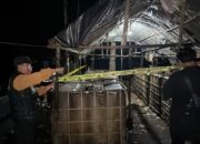 Polres Muba Sita Ribuan Liter Minyak dari Dua Lokasi Penyulingan Ilegal