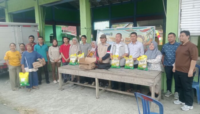 Dinas Perdagangan mengadakanPasar Murah di Desa Karang Tanding