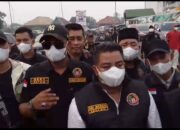 Peduli Kabut Asap, Forum Cakar Sriwijaya Bagikan 3.000 Masker Gratis kepada Warga Palembang