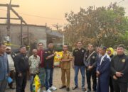 Peduli Korban Kebakaran, PAC Cakar Sriwijaya Sematang Borang Turun Langsung Berikan Bantuan