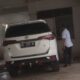 Mantan Kepala SMA Negeri 3 Palembang Disorot Warga Diduga Rutin Kunjungi Seorang Perempuan di Rumah Kost