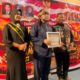 Usai Terima Penghargaan ABRI-1, Sultan Iskandar Palembang Darussalam Ke-XI Tegaskan UUD Pancasila 1945 di Kembalikan Seperti Semula