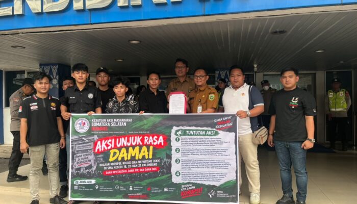 Kepala SMA Negeri 20 dan SMA Negeri 21 Palembang Diduga Selewengkan Dana BOS Memicu KAMUS Datangi Dinas Pendidikan Provinsi Sumsel