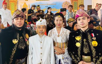 Sultan Iskandar Hadiri Dirgayusa Abhiseka Raja Klungkung ke-XII, Perkuat Persaudaraan Kerajaan Nusantara